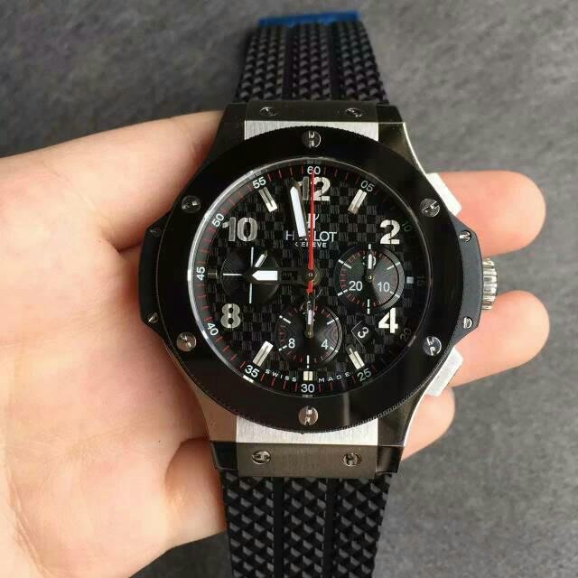 Review of 1:1 Replica Hublot Big Bang 301.CX.130.RX Stainless Steel Watch with Clone HUB4100 Movement